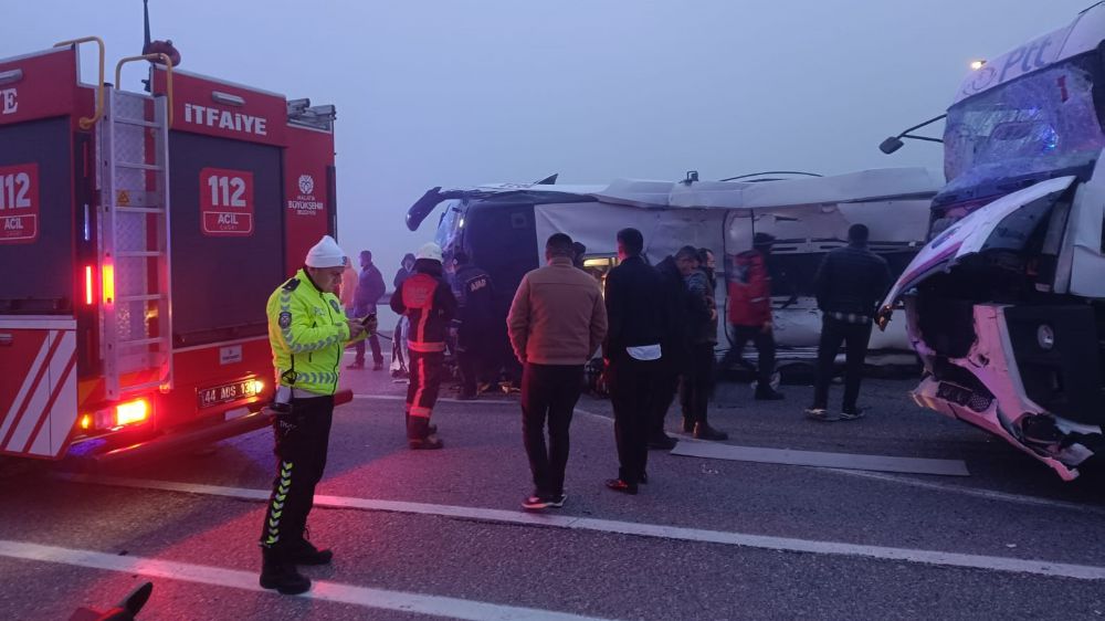 Malatya'da korkunç kaza: 4 ölü, 36 yaralı