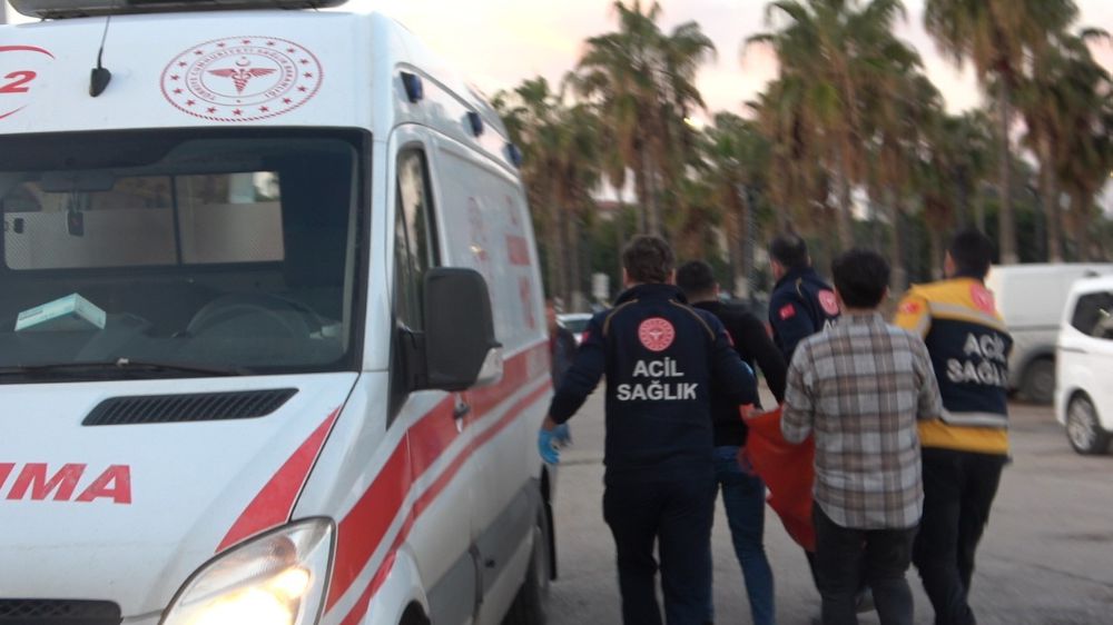 Mersin'de 2 boğulma olayı: bir hayatını kaybederken diğeri hastanede hayat döndürüldü