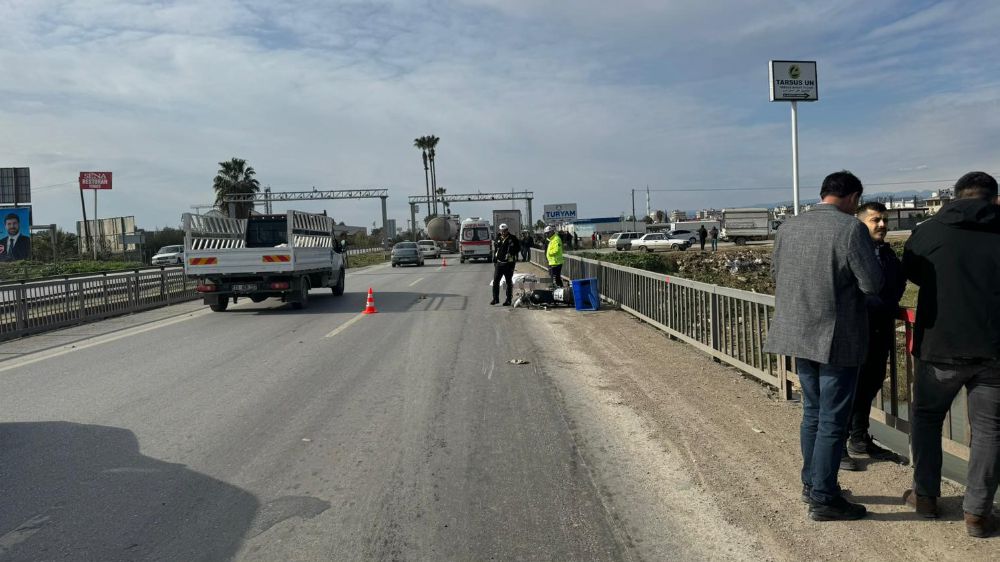 Mersin'de feci kaza tır motosiklete çarptı: 1 ölü