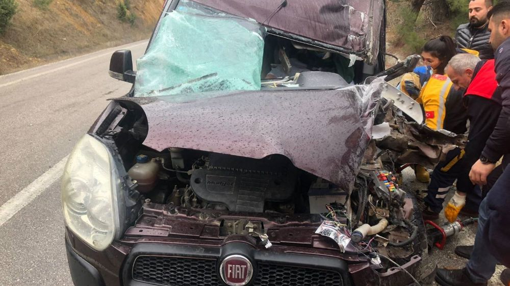 Niksar'da trafik kazası: 2 yaralı