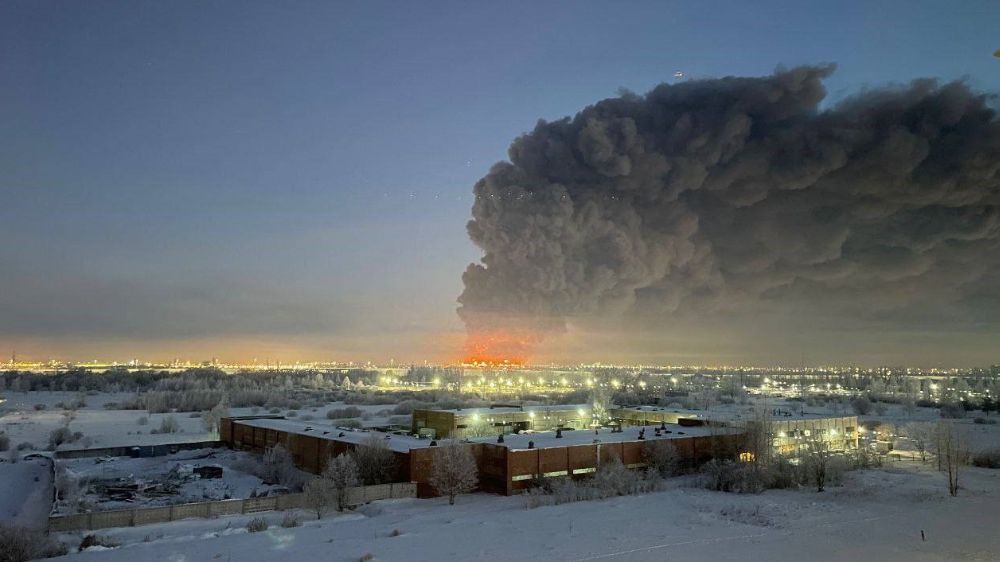 Rusya’da depo yangını 50 bin metrekarelik alanı küle çevirdi
