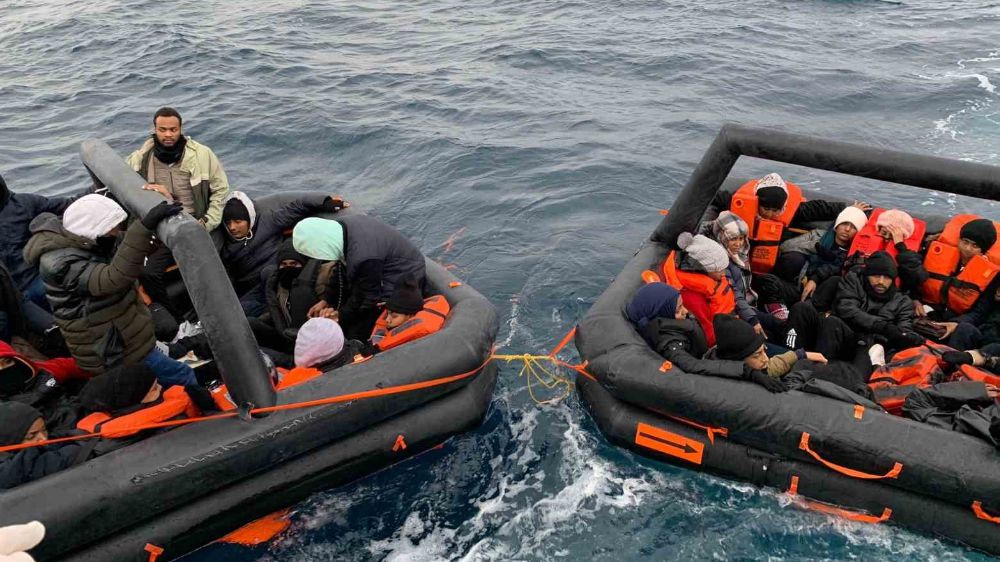 Sahil Güvenlik tarafından 38 düzensiz göçmen kurtarıldı