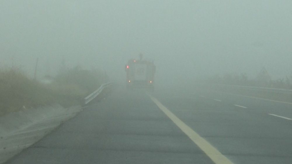 Şanlıurfa'da sis sürücülere zor anlar yaşatıyor 