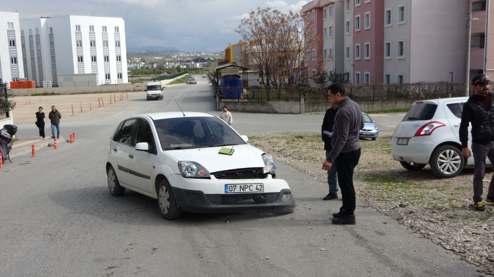 Antalya'da Motosiklet Kazası: Kask Hayat Kurtardı!