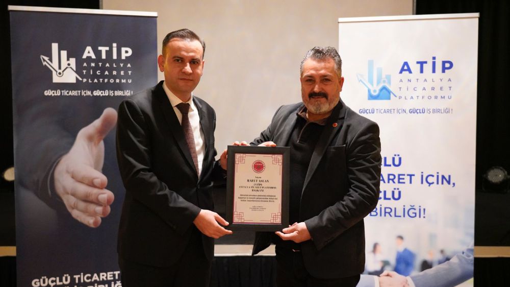 Antalya Ticaret Platformuna (ATİP) başarı plaketi 