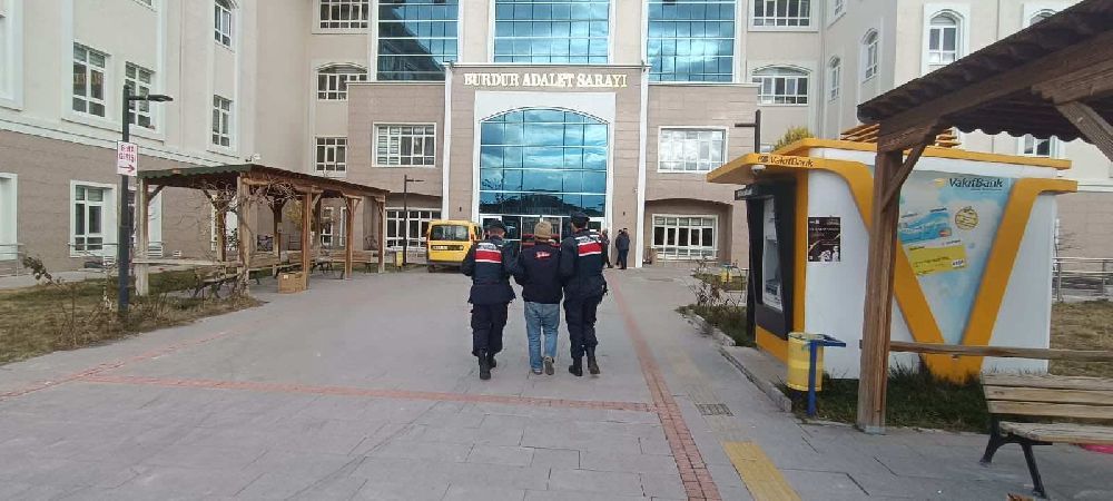 Burdur Haber - Burdur'da Jandarma, Çalınan Tarım Aletlerini Buldu ve Hırsızı Tutukladı
