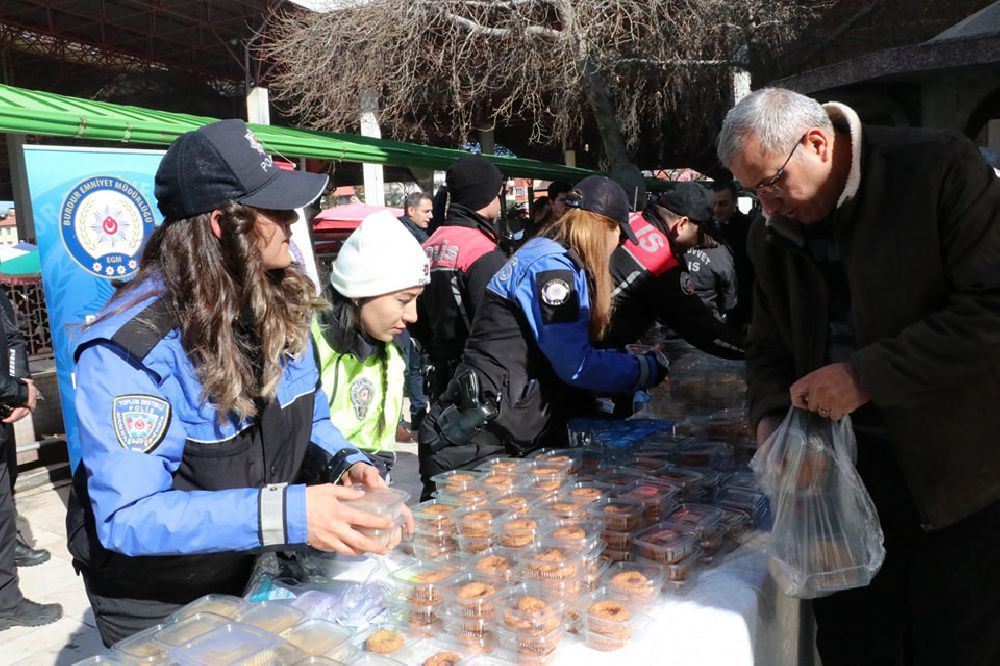 Burdur Haber - Vali Öksüz 6 şubat depremleri anma programı kapsamında düzenlenen etkinliklere katıldı