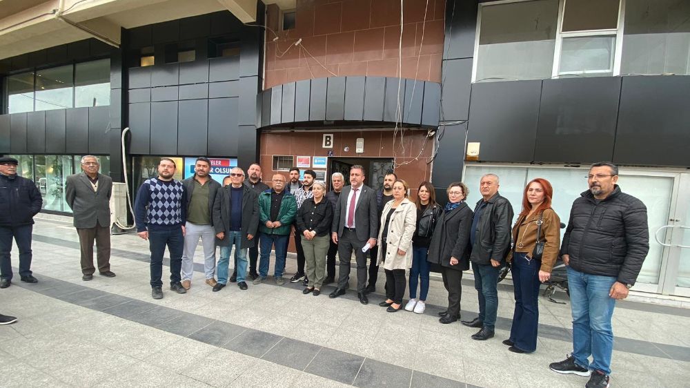 Didim'de CHP Şoku: İlçe Başkanı ve Yönetim Kurulu Toplu İstifa Etti!