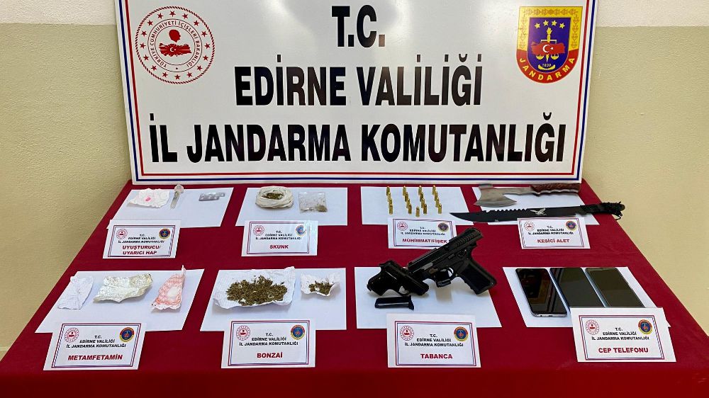 Edirne'de Jandarmadan Uyuşturucu Operasyonu: 18 Şüpheli Gözaltında