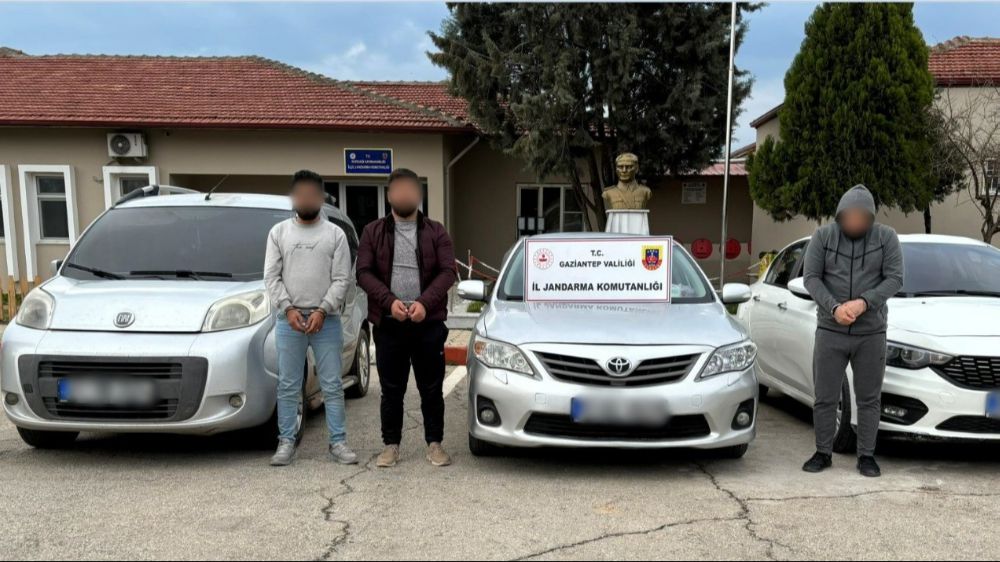 Gaziantep'te Göçmen Kaçakçılarına Operasyon: 4 Kaçakçı Tutuklandı! 
