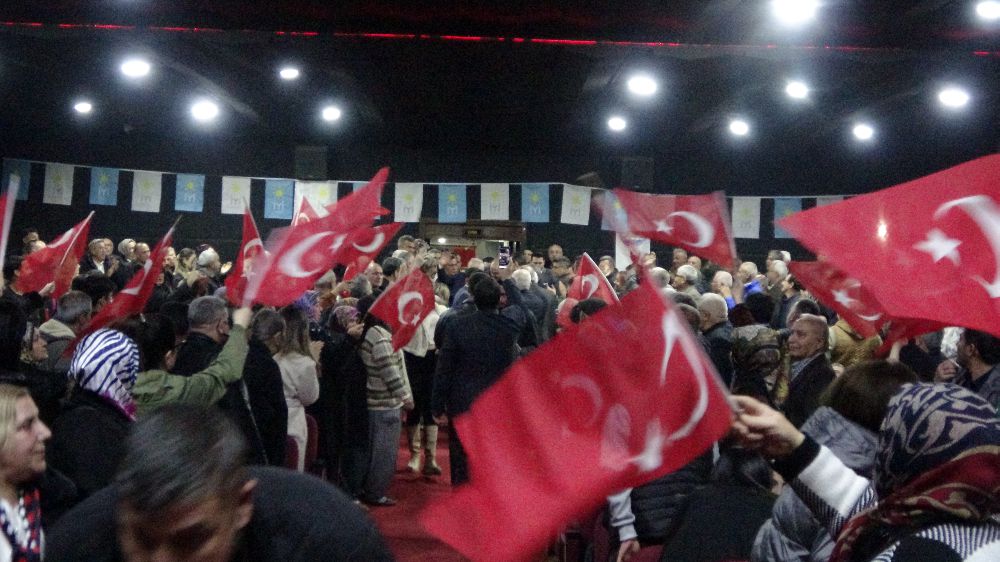 İYİ Parti'den CHP'ye Sert Tepki: "Adaylarımızı Düşürmeye Çalıştılar!"