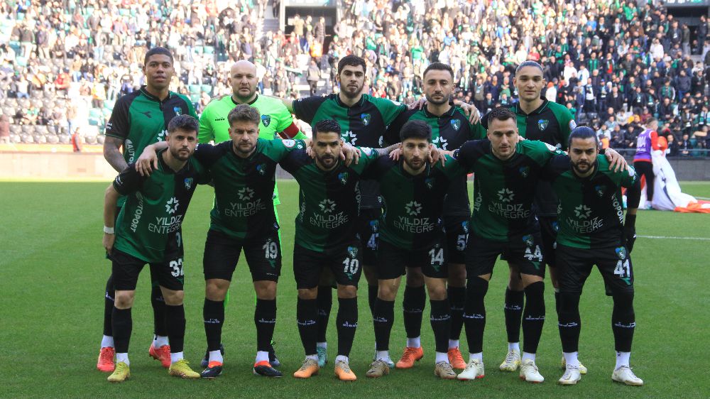 Kocaelispor ile Adanaspor maçı tamamlandı İşte maç sonucu