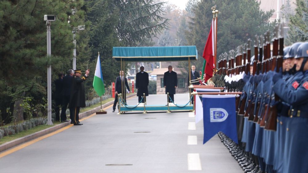 Milli Savunma Bakanı Yaşar Güler, Cibutili Savunma Bakanı ile bir araya geldi