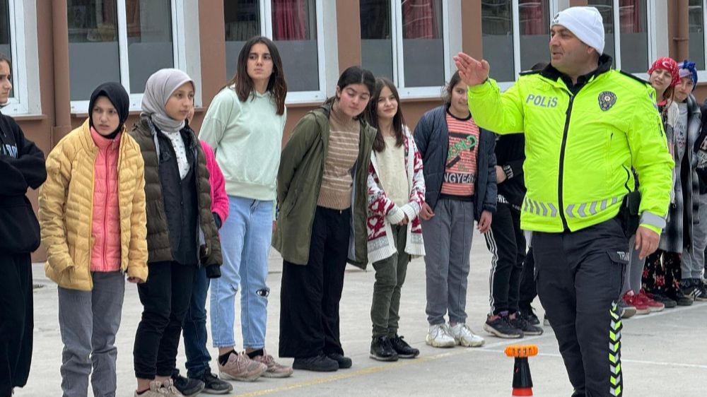 Samsun Yakakent'te Öğrencilere Trafik Eğitimi!