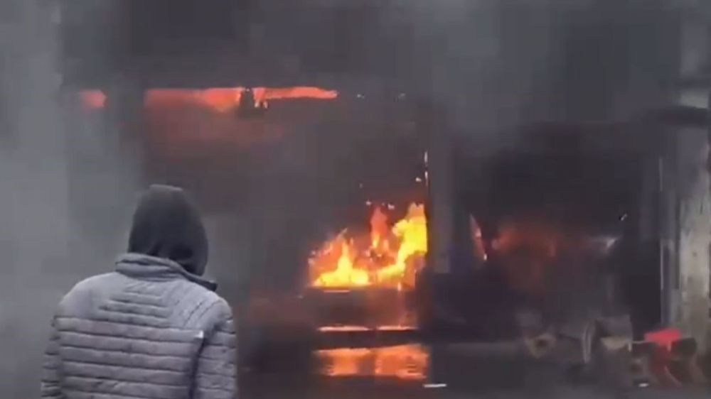 Şanlıurfa'da Hurda LPG Tankeri Patlaması! Yangın Söndürüldü