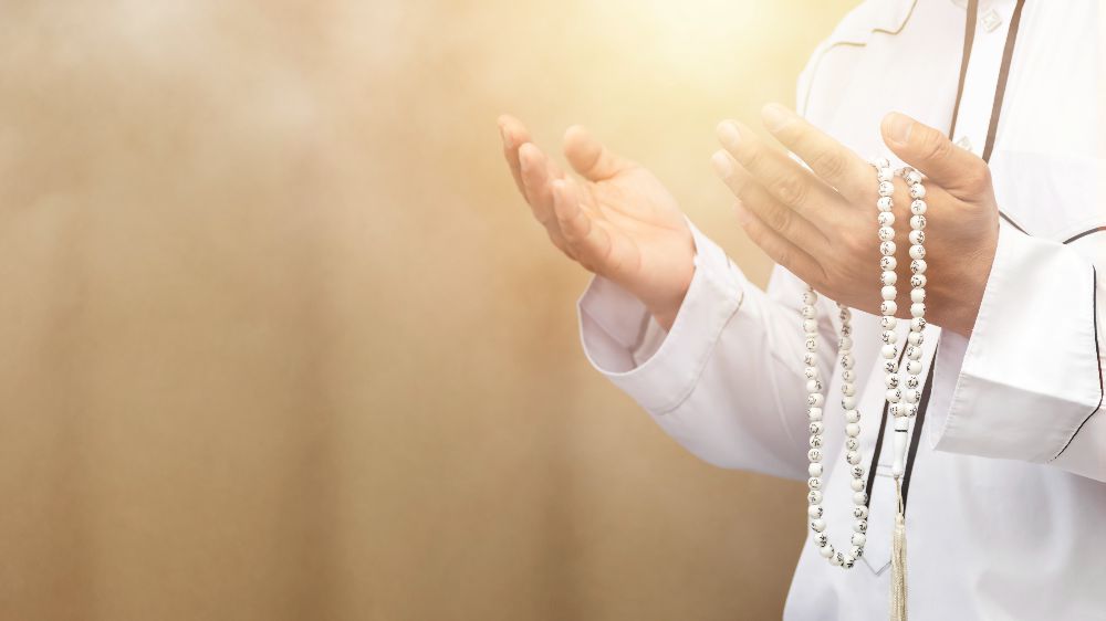 Siğil Duası Arapça ve Anlamı: Peygamber Efendimizin Okuduğu Dua