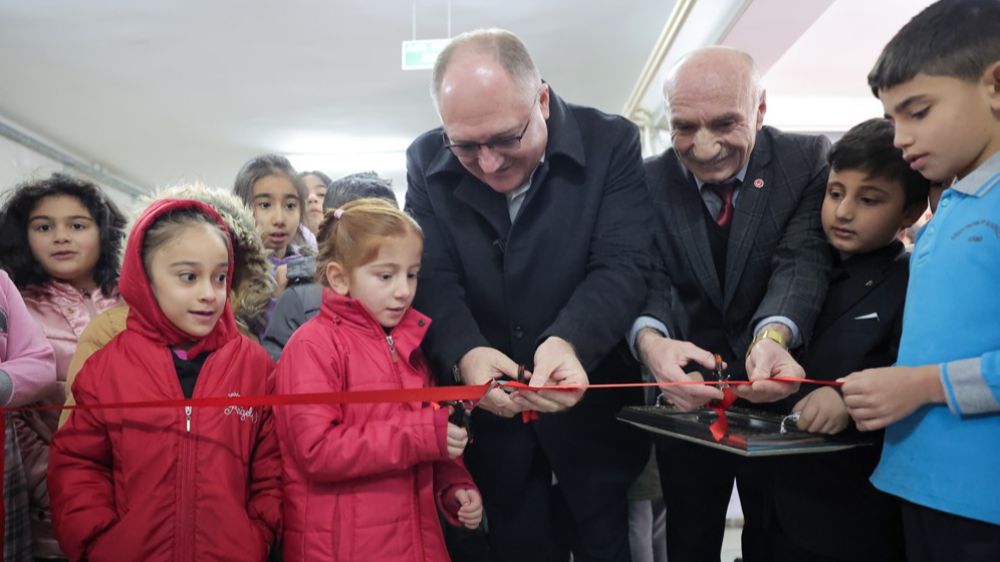 Sivas Belediyesi Öğretmenler İlkokulu'na Kütüphane Kazandırdı!
