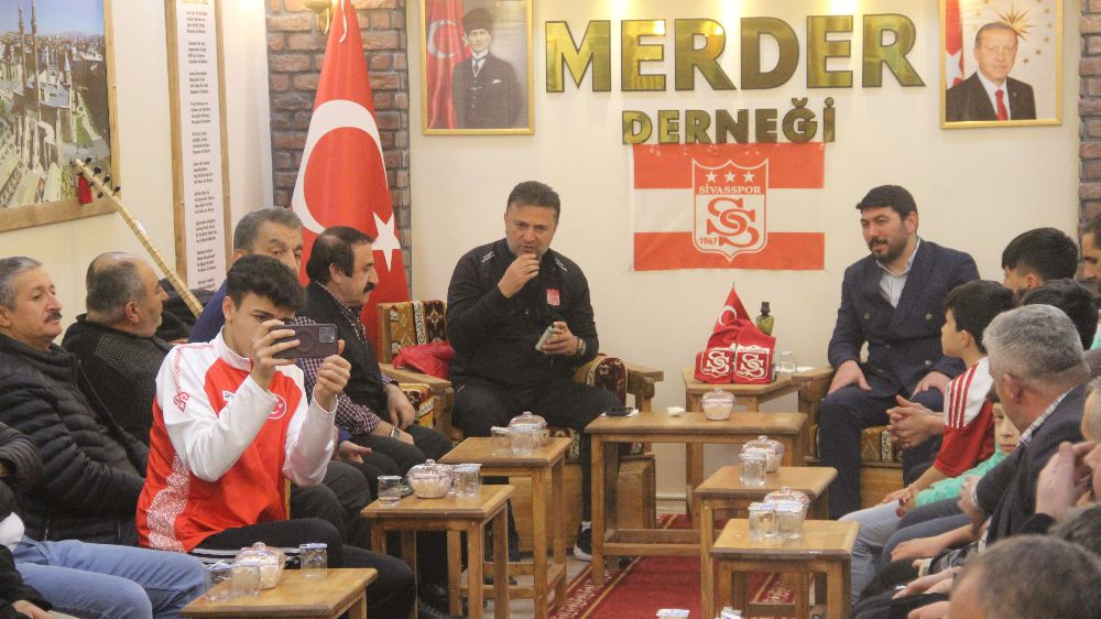 Sivasspor'da Avrupa Kupası Hedefi mi, Yeni Sezon Planlaması mı?