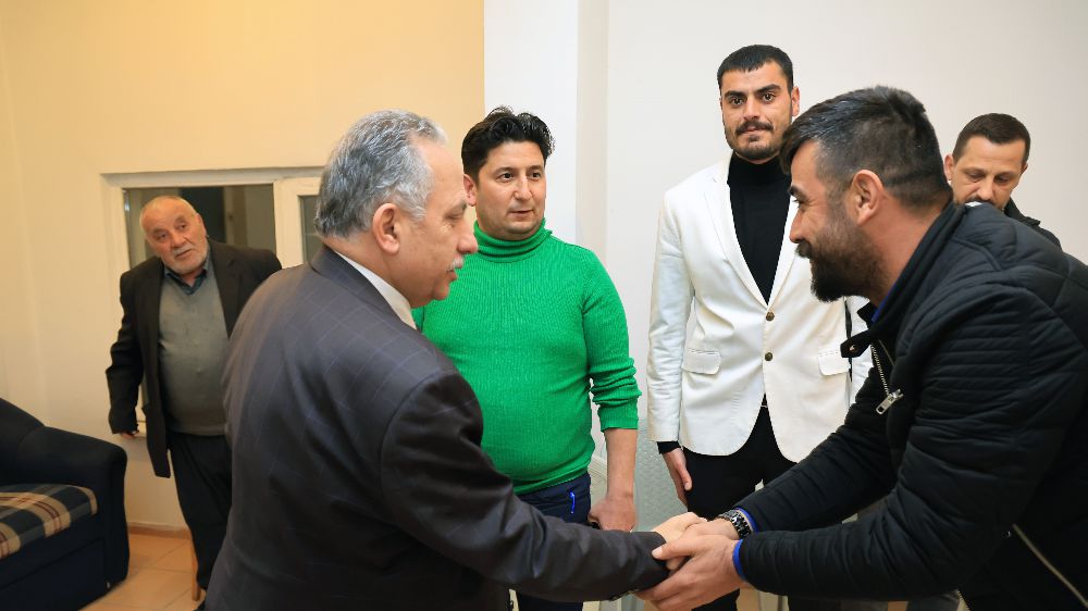 Talas'ta Başkan Yalçın Vatandaşlarla Buluşmaya Devam Ediyor