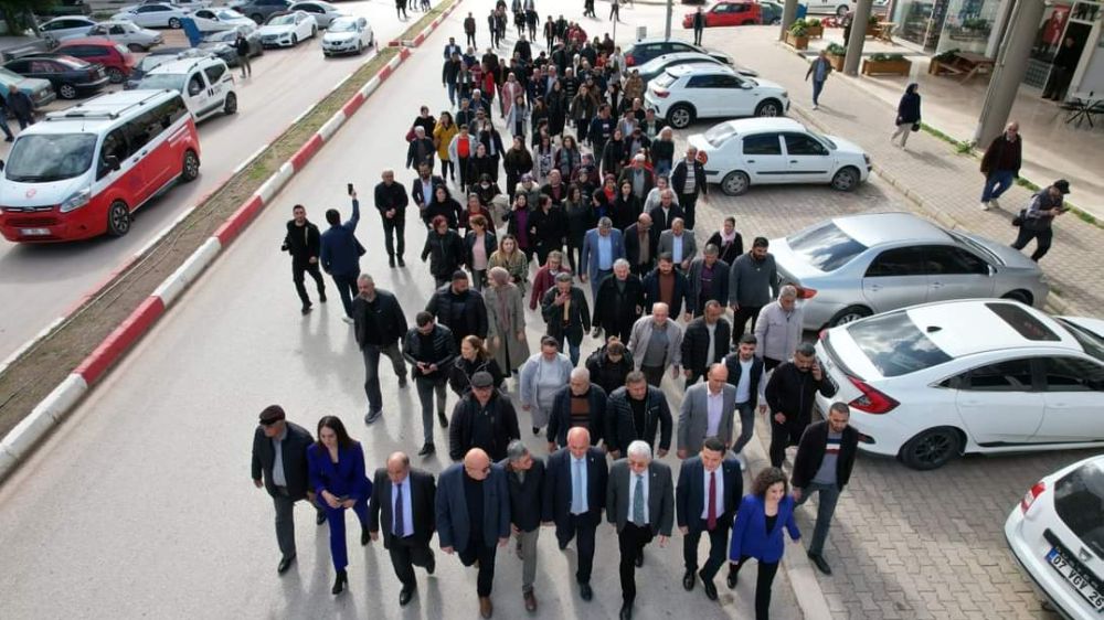 Yeniden CHP Kumluca Belediye Başkan Aday olan Köleoğlu  coşkuyla karşılandı 