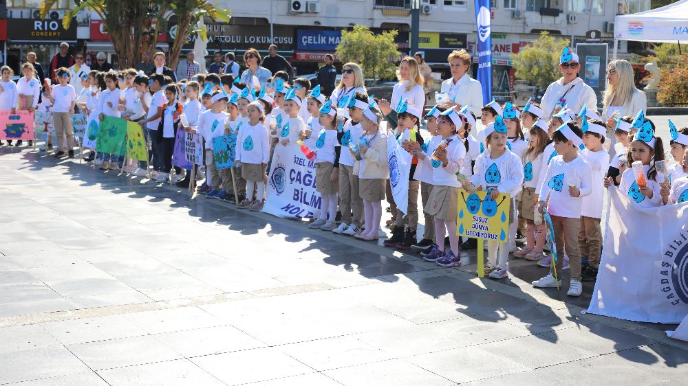  19 Mayıs Gençlik Meydanı’nda su tasarrufu konuşuldu