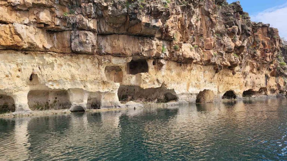 Adıyaman'da Tescillenecek Tarihi Miras: Fırat Nehri Kıyısındaki Mağaralar