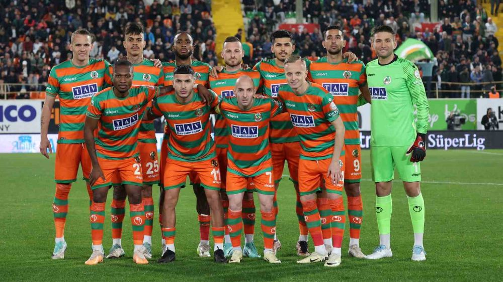 Alanyaspor, ligde 6 maç sonra galibiyet sevinci yaşadı