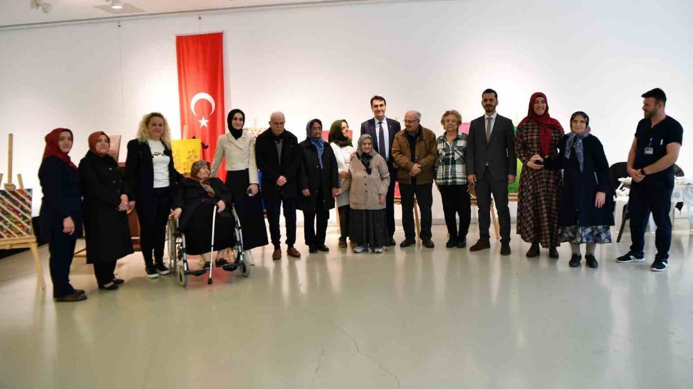 ALBAM Yaşlılar Haftası sergisi açtı, Belediye Başkanı Mustafa Dündar Katıldı