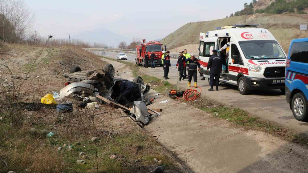 Amasya'da Cenaze Yolunda Feci Kaza: 1 Ölü, 1 Yaralı