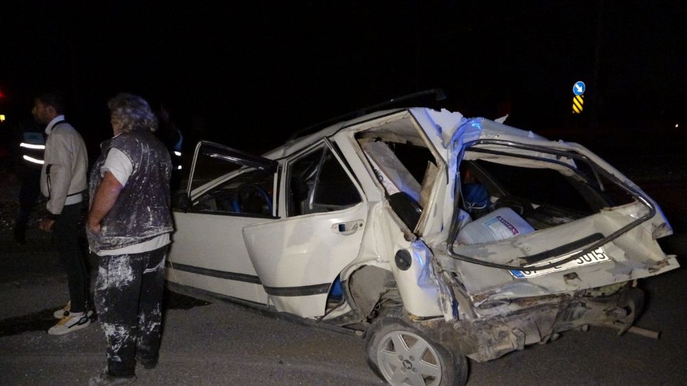 Antalya'da meydana gelen kazada emniyet kemeri hayat kurtardı
