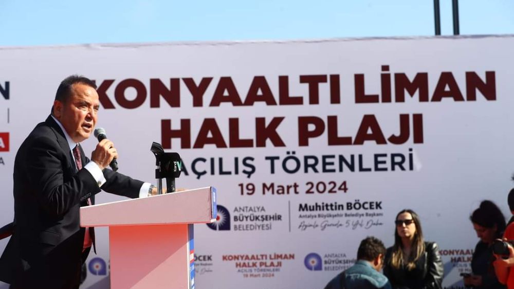 Antalya Konyaaltı Liman Halk Plajı açılışı yapıldı. 