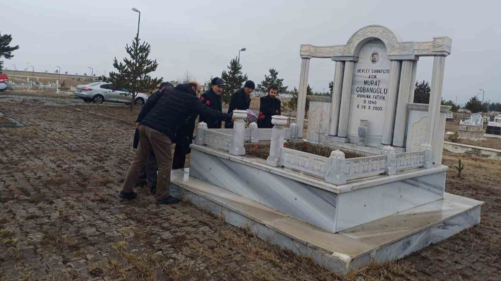 Aşık Murat Çobanoğlu Mezarı Başında Anıldı!