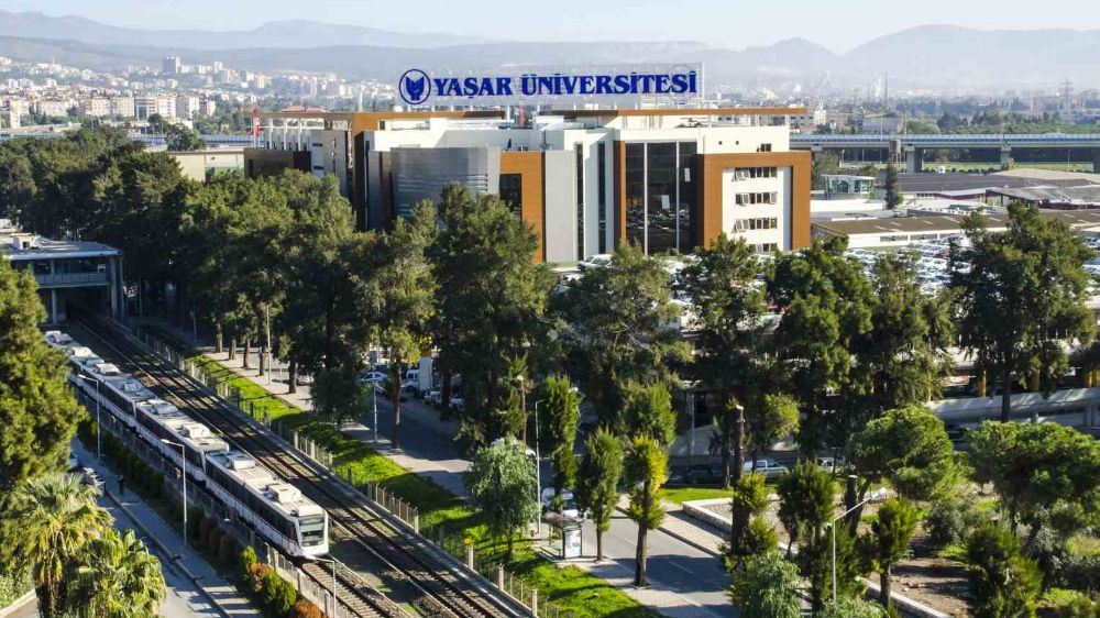 Avrupa Komisyonu Ödülü: Yaşar Üniversitesi, İnsan Kaynakları Mükemmeliyetinde Başarı