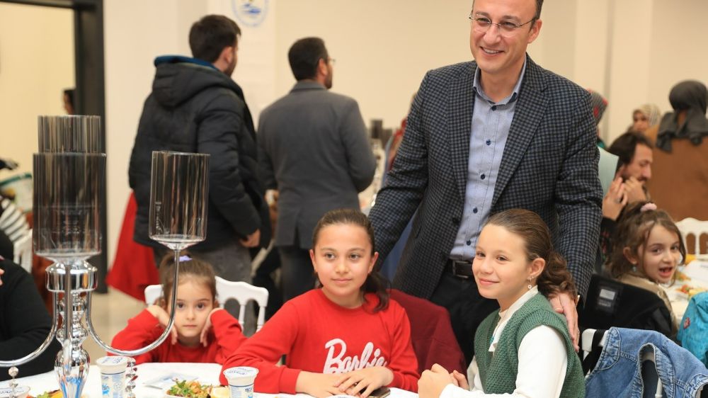 Başkan Örki, spor kursiyerleri ve aileleri ile iftar yemeğinde