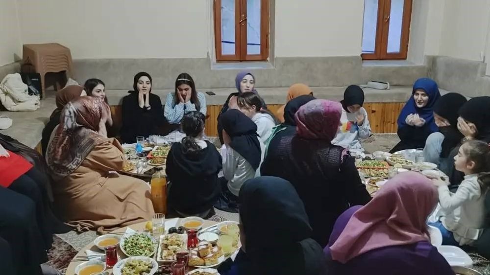 Bayburt'ta Öğrenciler İçin İftar Keyfi: Kur'an Kursu ve Üniversite Buluşması! - Haberler