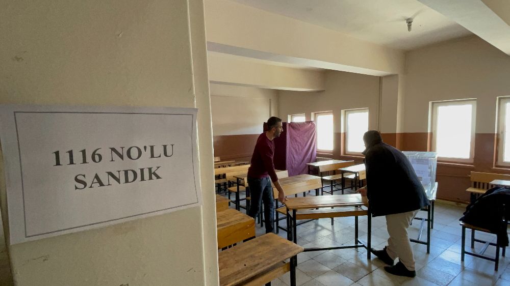 Bitlis'te Seçim Hazırlıkları: Tatvan'da Okullar Oy Kullanmaya Hazırlanıyor! - Haberler