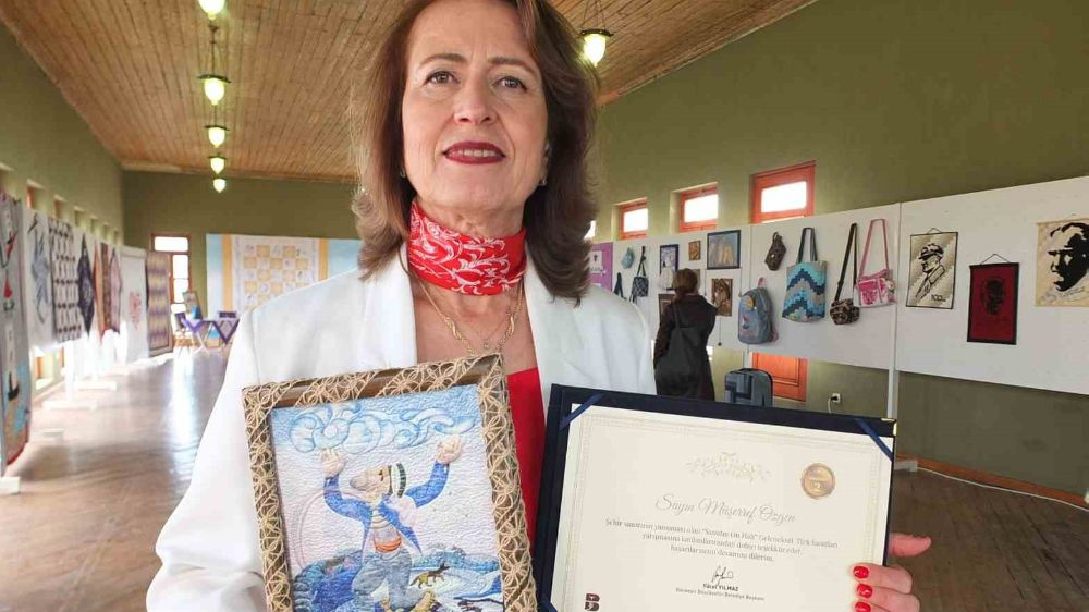 Burhaniye'de El Sanatları Sergisi İlgi Gördü! Ödüllü Eserler Sergilendi