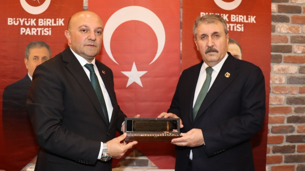 Büyük Birlik Partisi Genel Başkanı  Mustafa Destici desteğini açıkladı