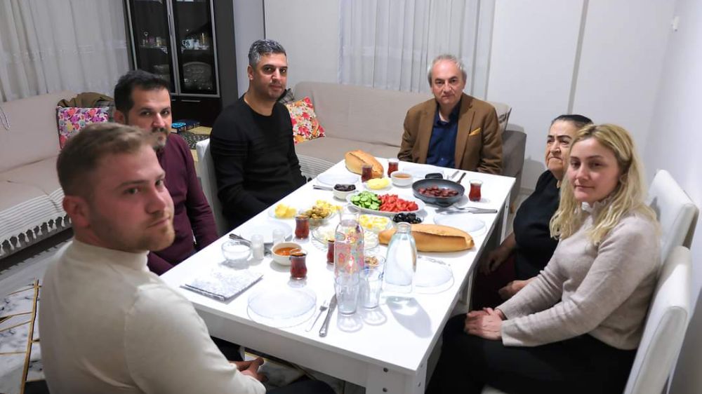 CHP Kepez  Belediye Başkan Adayı  Mesut Kocagöz  ilk İftarı  Şehit Ailesi ile yaptı