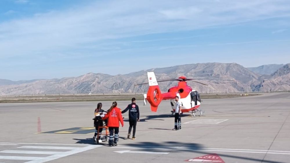 Cizre’de 3 yaşındaki çocuk ambulans helikopter ile Elazığ’a nakledildi