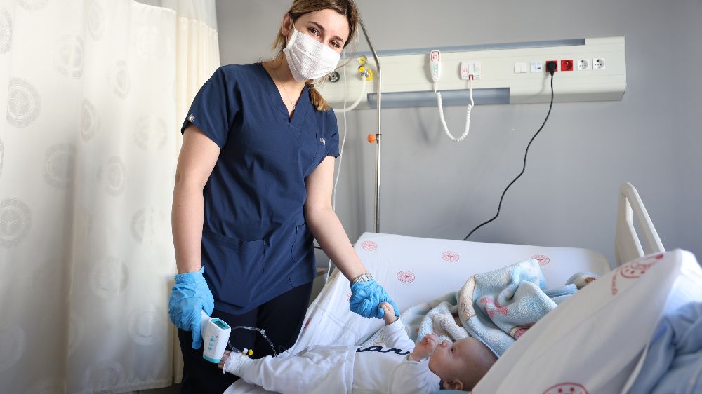 Çocuk Sağlığı Uzmanı Dr. Emre Karadeniz: Mutlu Hastalar Daha Hızlı İyileşiyor - haberler