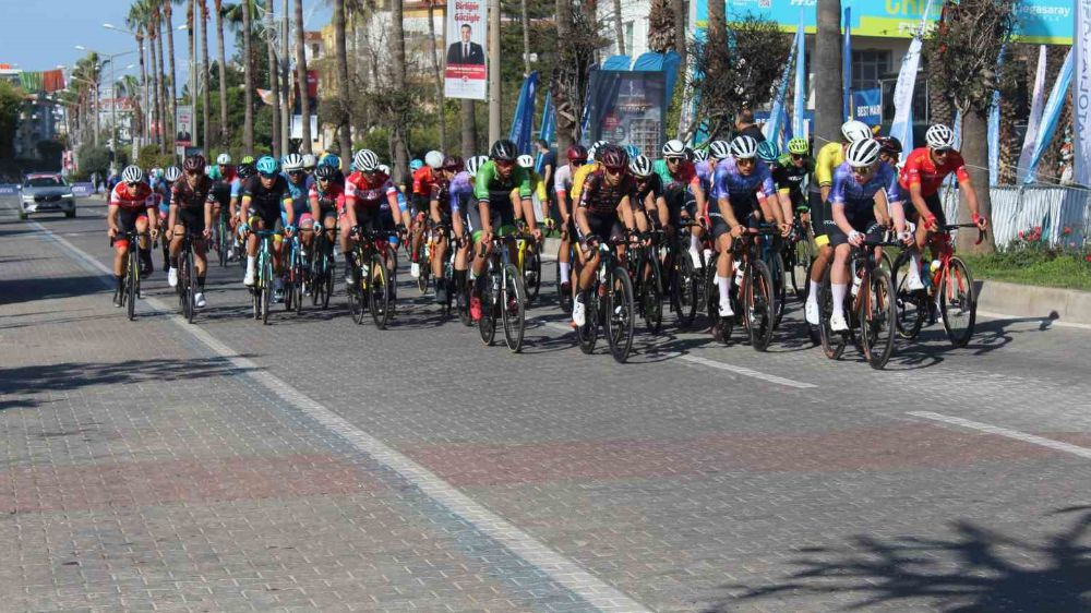 CRI Türkiye Uluslararası Bisiklet Yarış Serisi Alanya'da Heyecan Yarattı