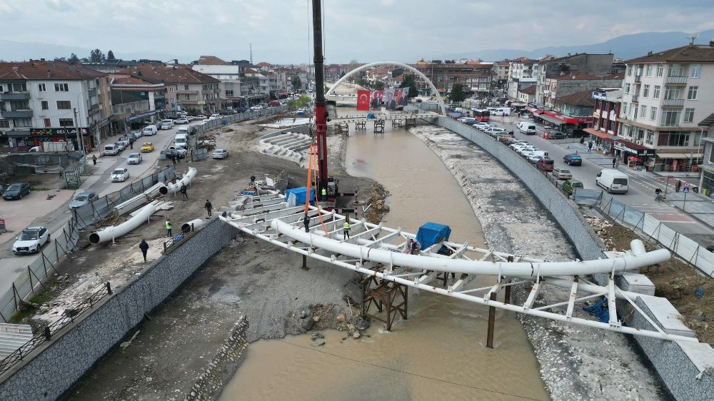Düzce Belediyesi, Asar Deresi Projesinde İkinci Köprü İnşaatına Başladı! - Haberler