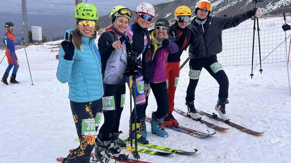 Ergan Kayak Merkezi'nde Gerçekleşen Dağ Kayağı Gençler ve Büyükler Türkiye Şampiyonası  - Haberler