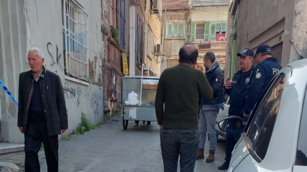İzmir'de Alacak Verecek Tartışması Silahlı Kavgaya Döndü!