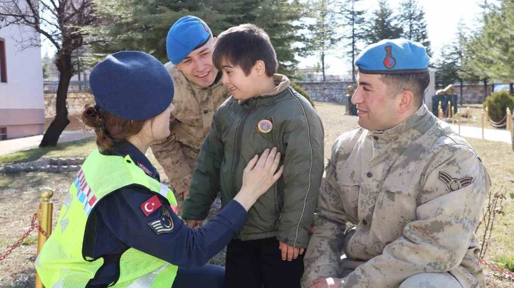 Jandarmadan özel misafirlere ağırlama