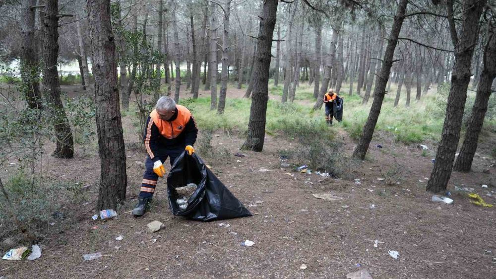 Kartal Belediyesi Aydos Ormanı’nı temizledi