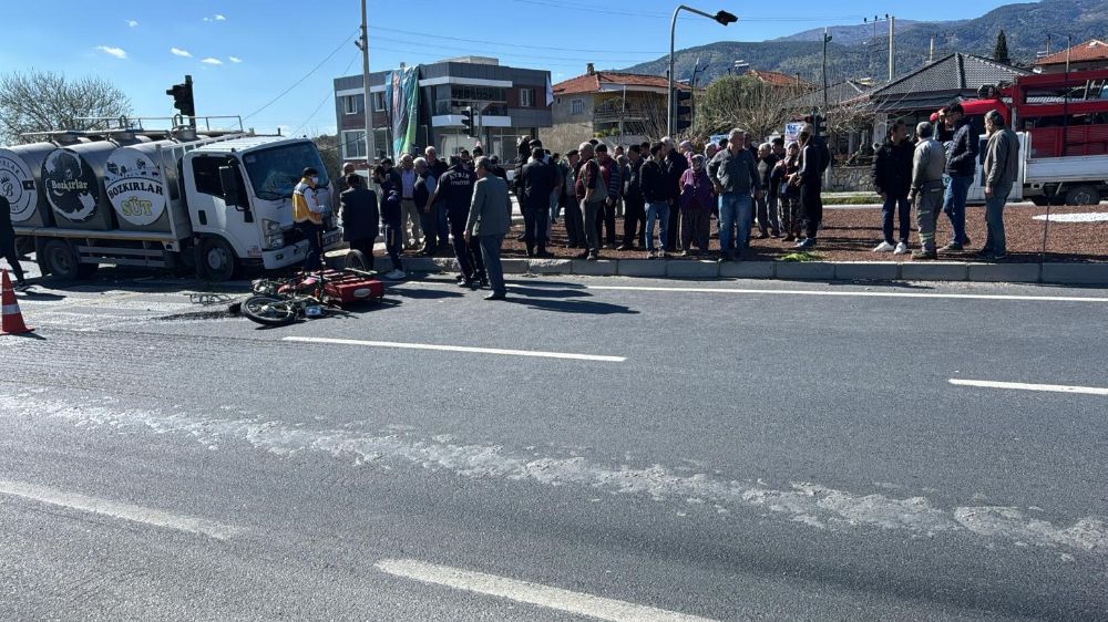 Kuyucak'ta feci kaza 1 ölü 1 ağır yaralı