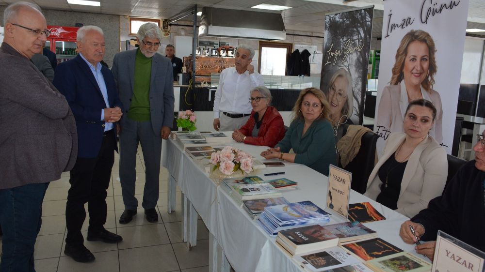 Lapseki'de Kitap Festivali ve İmza Günleri Büyük İlgi Gördü - Haberler