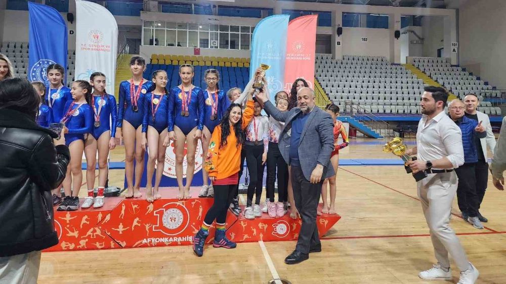 Mehmet Akif Ersoy Ortaokulu, Artistik Jimnastik İl Şampiyonasında Başarı Elde Etti - Haberler 